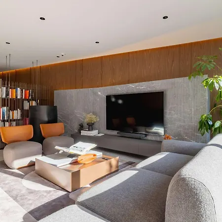 Elegant In With Gym, Sauna & Cinema By Renters شقة