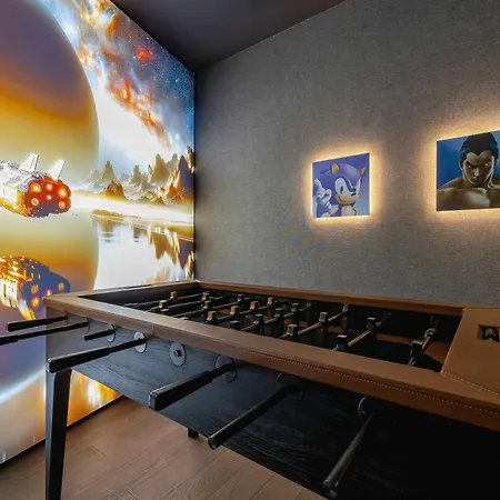 Elegant In With Gym, Sauna & Cinema By Renters *