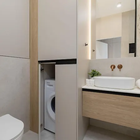 Elegant In With Gym, Sauna & Cinema By Renters Katowice