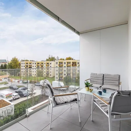 Elegant In With Gym, Sauna & Cinema By Renters شقة